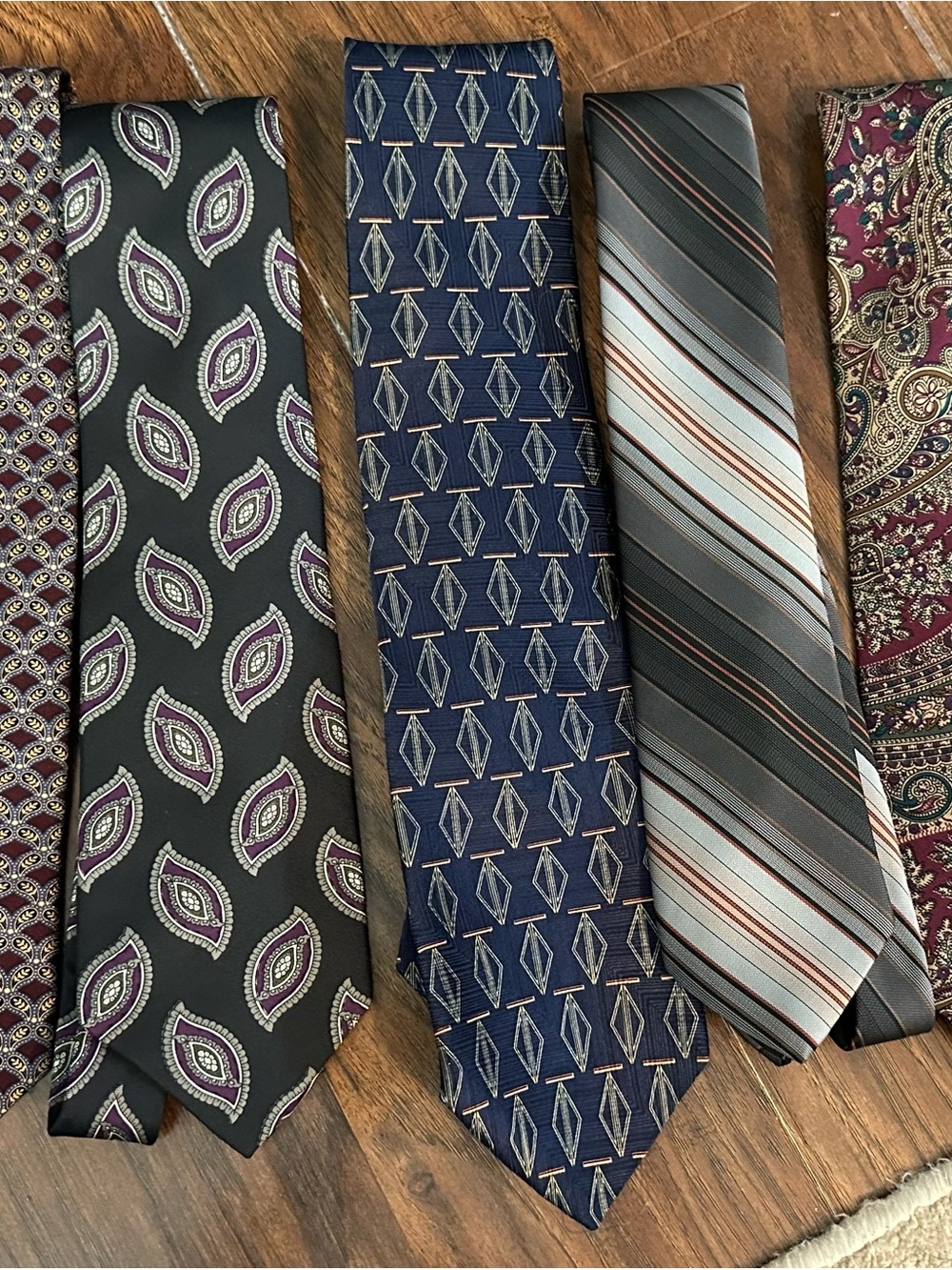 Men's assorted vintage designer Neckties‎